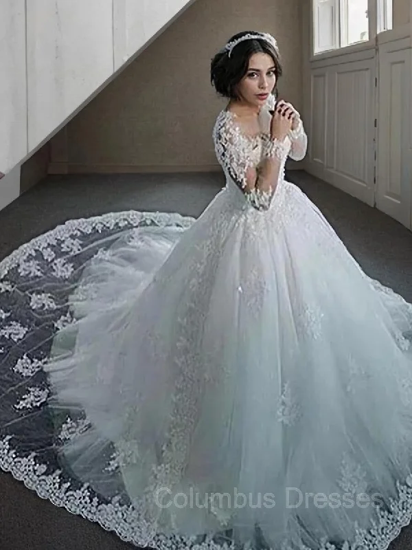 Hurry In Ball Gown Bateau Court Train Tulle Wedding Dresses With Appliques Lace